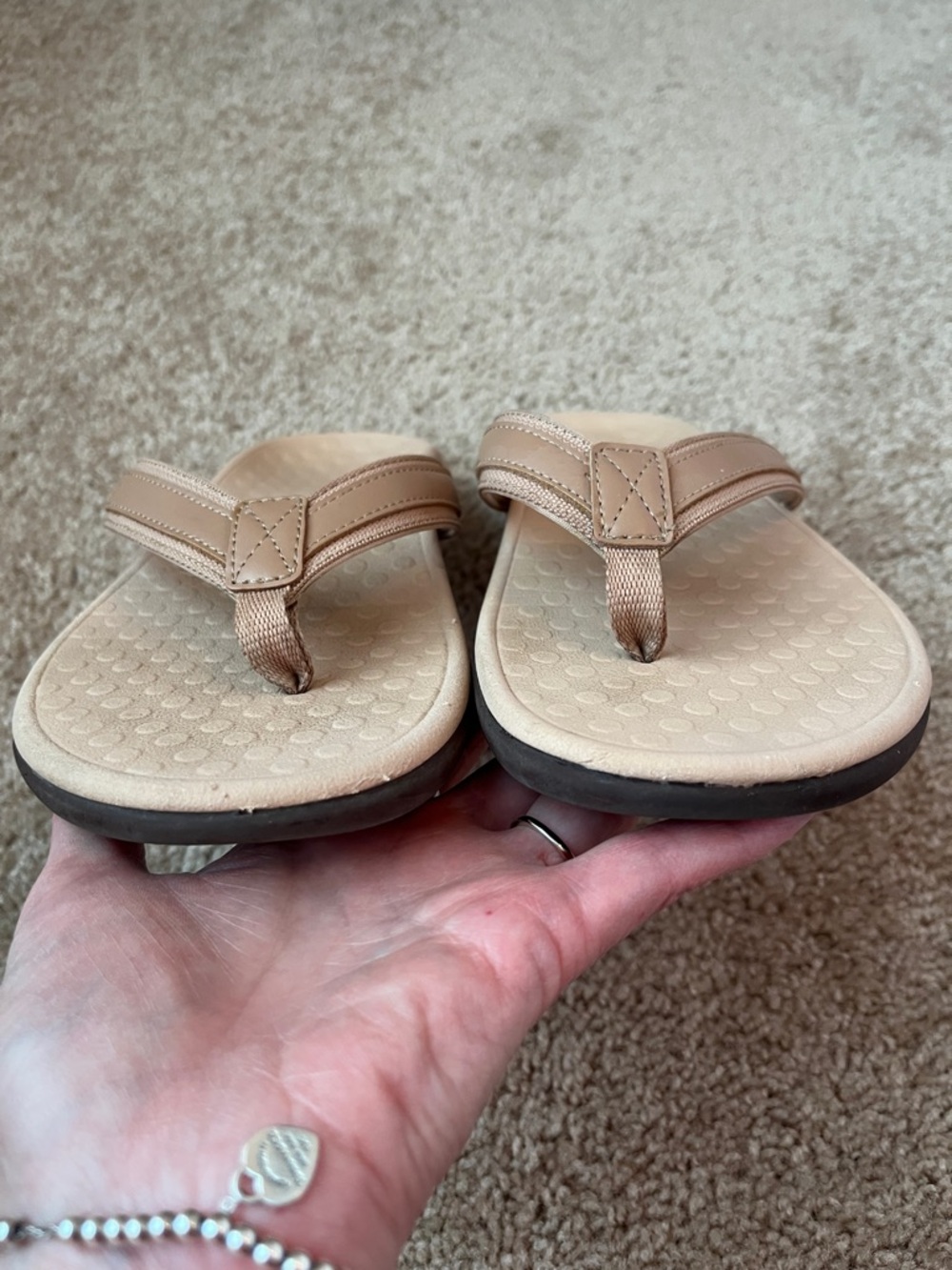 Vionic Tide Sandals - Picture 3 of 7